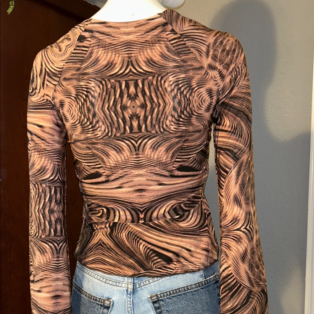 Forever 21 Abstract Brown Blouse - Picture 6 of 8